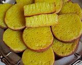 Foto langkah ke 7 dari resep Bika Ambon mini lembut bersarang.