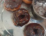 Foto langkah ke 4 dari resep Donat maizena.
