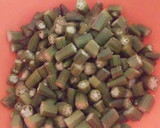 A picture of step 2 of Bhindi_khare_masaly_ki.