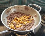 A picture of step 3 of Ragi Gudpapadi.