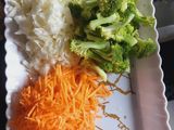 Mihun "Merk Srikaya" goreng dengan cumi
