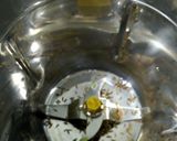A picture of step 2 of Methi Matar Malai.