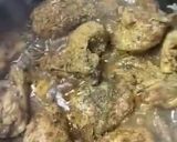 A picture of step 2 of Hariyali chicken (green chicken)🐔.