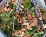 Foto del paso 2 de la receta: Ensalada palta, garbanzos y atún