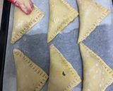 A picture of step 4 of Mutton puff pastry.