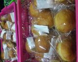 Foto langkah ke 9 dari resep Donat Montok.