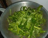 Foto langkah ke 5 dari resep Kangkung ayam tiram.