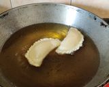 A picture of step 17 of Khoya Gujiya.