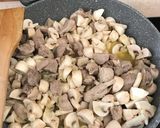 Gombás sajt krémes csirke recept fázis 4 fotója
