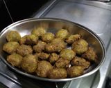 A picture of step 4 of Spinach & green grams bhajia#endofyearchallenge.