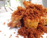 Foto langkah ke 8 dari resep Ayam goreng serundeng kelapa.