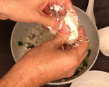 Foto del paso 3 de la receta: Spanakopita pastel griego de espinacas y queso feta