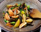 Foto langkah ke 4 dari resep Oseng Pindang Lombok Ijo.