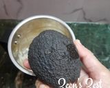 A picture of step 1 of Almond Gum/Gond Katira Avocado Shake.