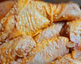 Hình bước làm 1 của món Mì gà hoành thánh trộn phomai