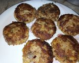 A picture of step 7 of Aloo ke kabab.