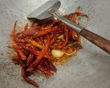 Foto langkah ke 2 dari resep Tomyam udang jamur.