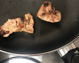 Foto del paso 3 de la receta: 437. Conejo guisado con salsa de foie y coñac (principal carne)
