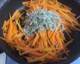 Japanese Carrot Fry with young Sardines recipe step 3 photo
