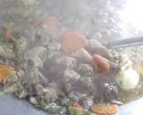 Foto langkah ke 4 dari resep Sop tulang sapi telor.