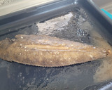 Foto del paso 2 de la receta: Lenguado al horno en un plis plas y muy sabroso