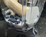 Foto del paso 3 de la receta: Licuado mix con frutas de estación