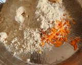 A picture of step 3 of Carrot paratha.