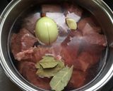 Foto del paso 3 de la receta: BIRRIA HUEVONA (de res)