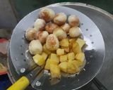 Foto langkah ke 1 dari resep 125. Telur puyuh kentang masak kecap.