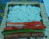 Foto langkah ke 4 dari resep Sushi Roll.
