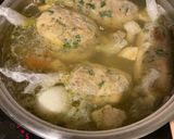Húsleves Töltikével 🍗🥕🥔🌶🍅🧄🥚🍞🧅😋 recept fázis 3 fotója