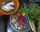 Foto langkah ke 1 dari resep Ikan Kembung Bumbu Kuning.