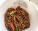 A picture of step 2 of Dry fish stew.
