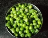 A picture of step 4 of Malai palak matar.