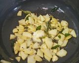 A picture of step 7 of Kaande Matar Pohe (Savory Flattened Rice With Green Peas).
