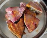 কাতলা মাছের মাখা ঝোল(kaatla maacher maakha jhol recipe in Bengali) রেসিপির ধাপ 1 ছবি