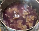 Foto del passaggio 5 della ricetta Farfalle con crema di cavolo viola e finocchio