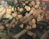 Foto del paso 5 de la receta Potaje de garbanzos con acelgas, panceta ibérica y jamón