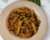 A picture of step 6 of Broad Bean Seed sabzi.