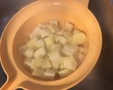 Une image de l'étape 3 de Panais sautés au miel et oignon de roscoff.