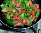 प्रोटिनयुक्त हेल्दी सोया व्हेजि बिर्याणी (Soya Veg Biryani Recipe In Marathi) रेसिपी स्टेप 2 फोटो 