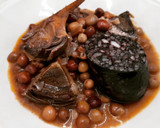 Foto del paso 10 de la receta: Guisantes negros con alcachofas y morcilla de arroz