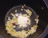 Foto del paso 1 de la receta: Champiñones en salsa con huevo