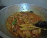 Foto langkah ke 5 dari resep Gulai Ayam Labu Siam Sederhana.