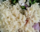ভেজিটেবল ম্যাগি নুডলস বল(Vegetable Maggi noodles ball recipe in Bengali) রেসিপির ধাপ 2 ছবি