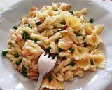# 24 04 08  "Munch a konyhámból" tonhalfilé, tészta, zöldborsó, reszelt citromhéj recept fázis 4 fotója