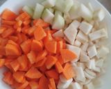 Tejszínes zöldségleves recept fázis 1 fotója