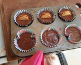 Foto del paso 5 de la receta: Muffins de chocolate súper fácil