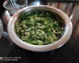 A picture of step 1 of Drumstick leaves soup.