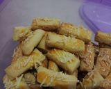 Foto langkah ke 10 dari resep Kastengel ekonomis renyah lumer.